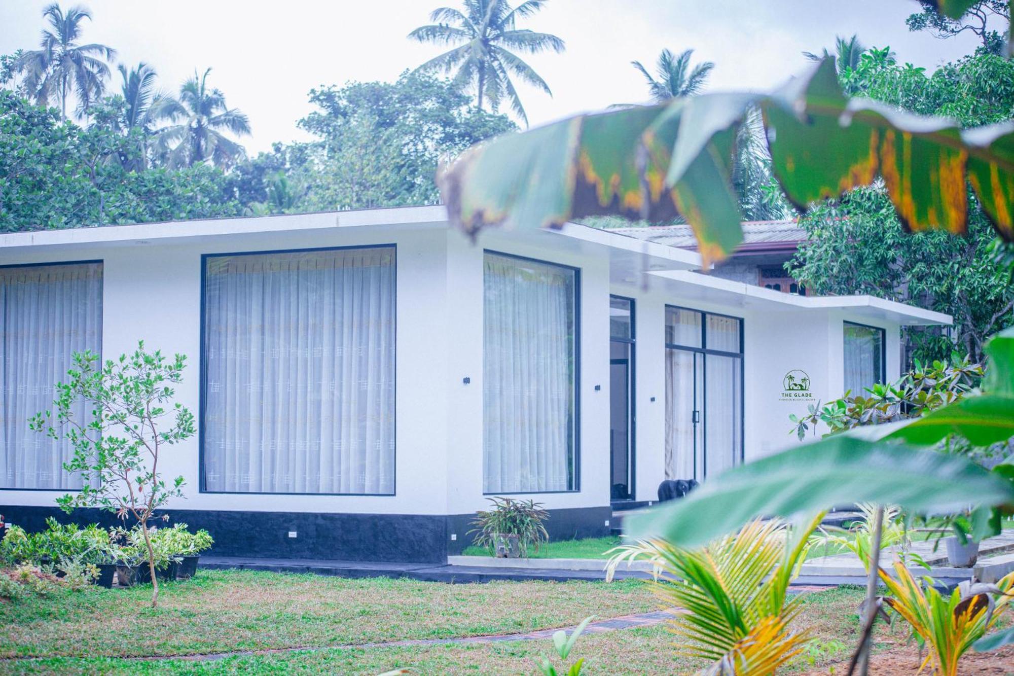 The Glade Aparthotel Weligama Bagian luar foto