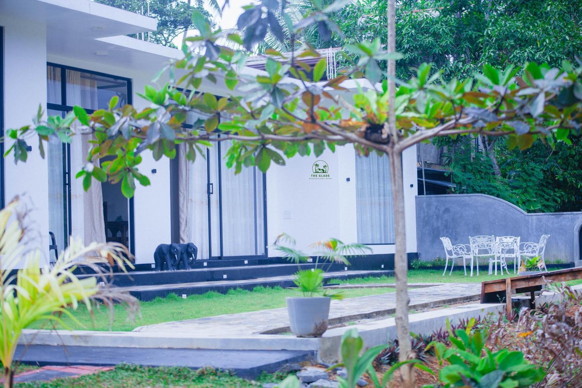 The Glade Aparthotel Weligama Bagian luar foto