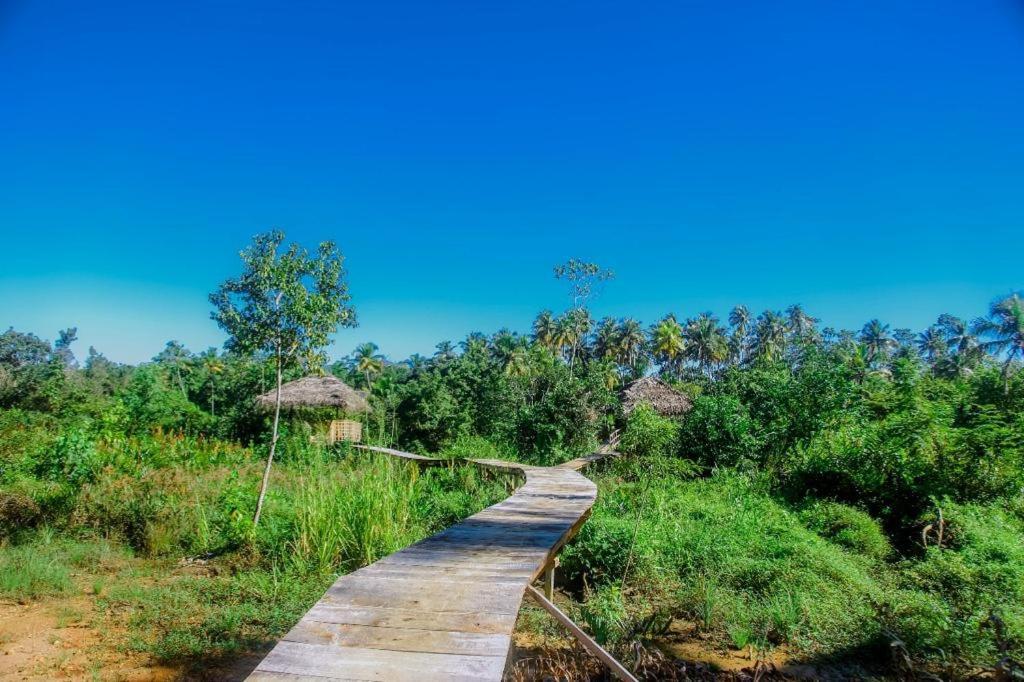 The Glade Aparthotel Weligama Bagian luar foto